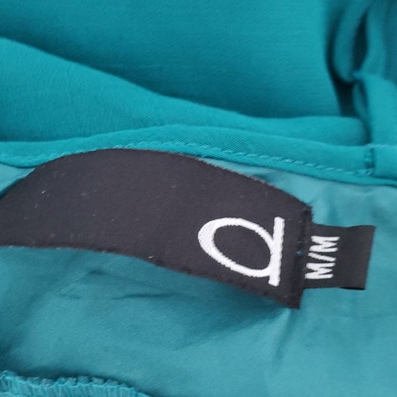 DYNAMITE turquoise top - Picture 4 of 4